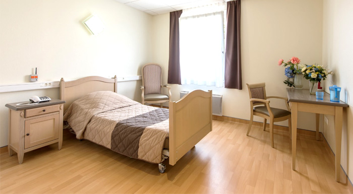 Bedroom furniture for retirement home : Sérénité