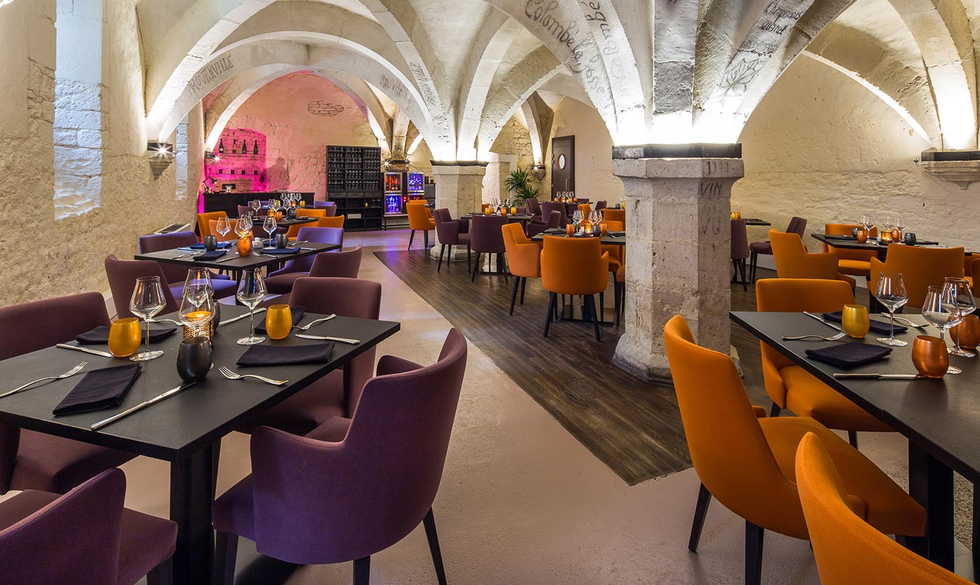 Restaurant furniture for Le Cellier in Bar-sur-Aube, France