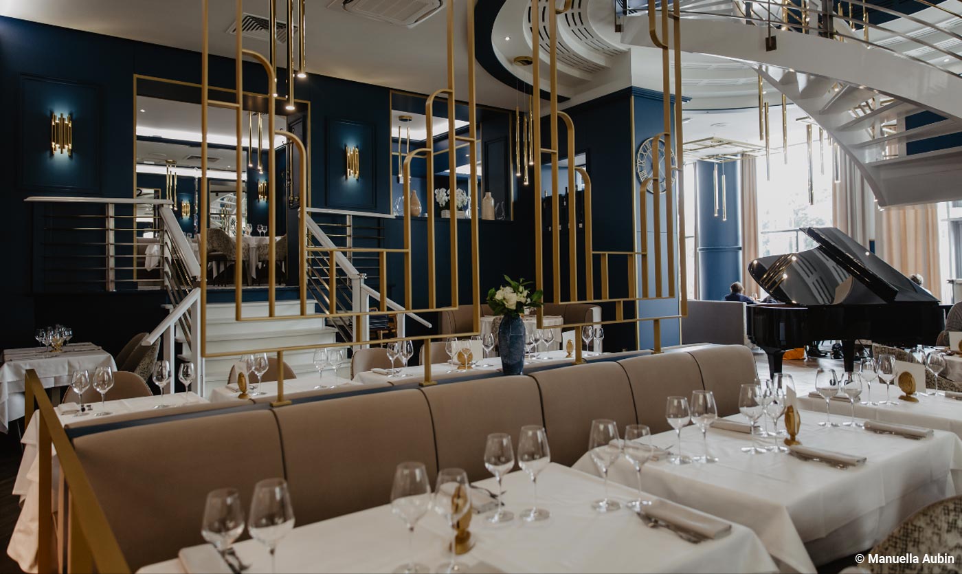 Collinet Furniture for the Restaurant Marius in Pornic