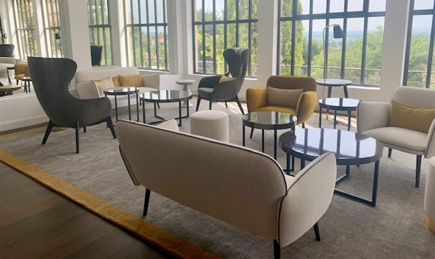 Collinet furniture for the La Mère Germaine restaurant in Châteauneuf du Pape 03