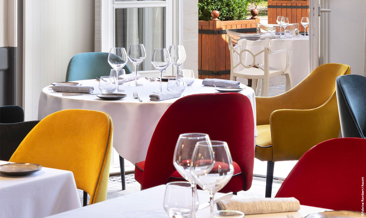 Collinet furniture for the Château Belmont Hotel in Tours 02