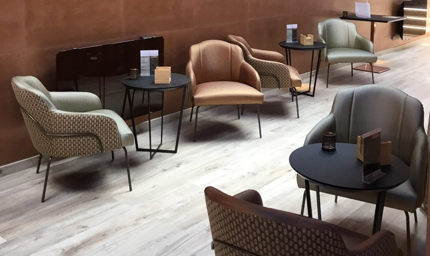 Collinet furniture for the Le Newton restaurant in Châteaubriant 02