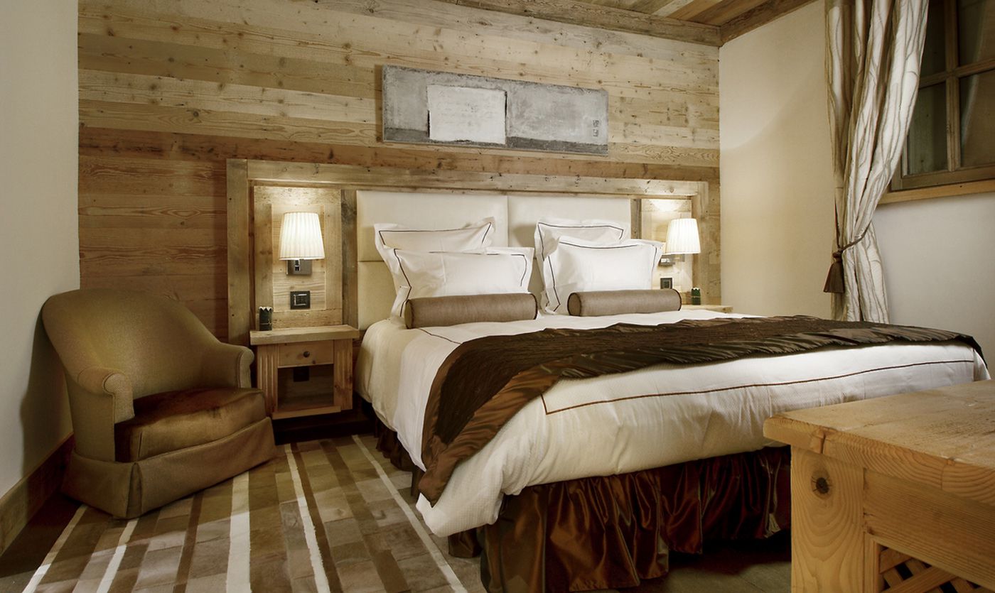 Dreamlike wooden cabin in Courchevel