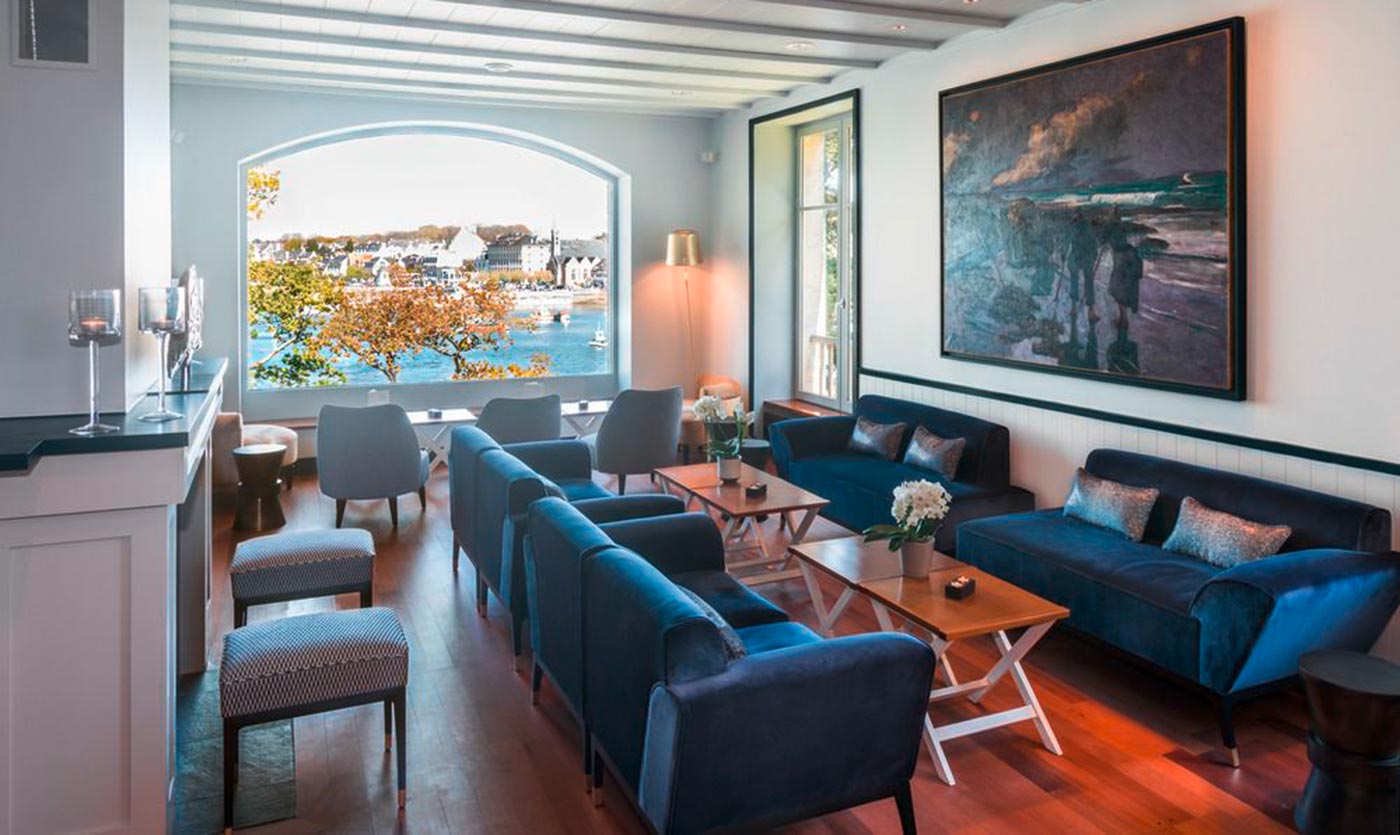 Collinet Hotel Furniture for Villa Tri Men