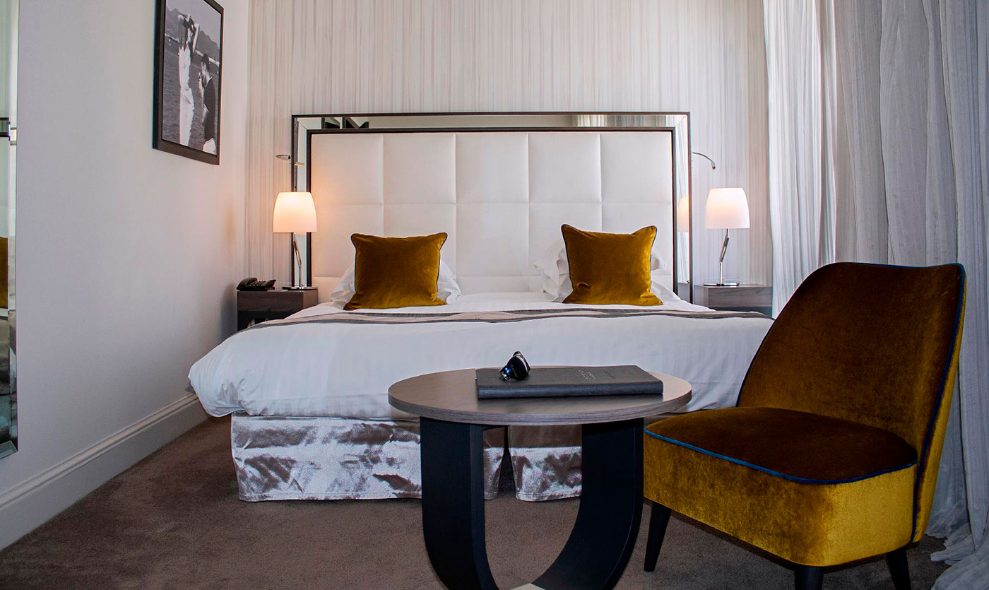 Discover the furniture created by Collinet for the Canberra hotel in Cannes