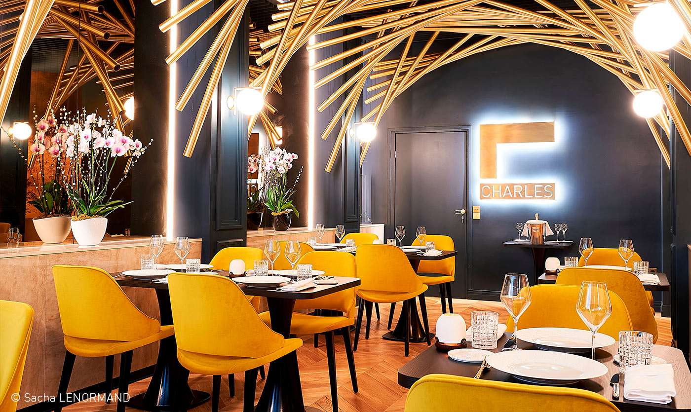 Collinet furniture for the Luxury Hotel School - Le Charles restaurant in Paris 01