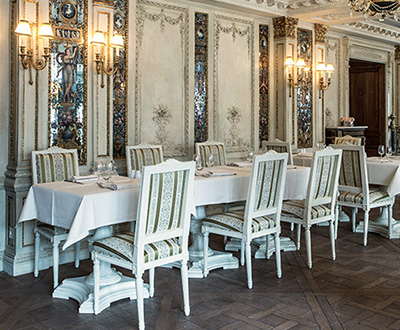 Café furniture for Pouchkine Paris