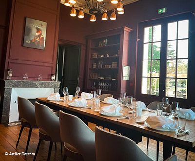 Collinet furniture of the restaurant Château Soutard