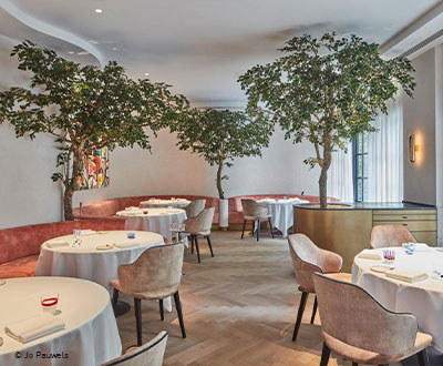 Collinet furniture for La Villa Lorraine restaurant in Bruxelles