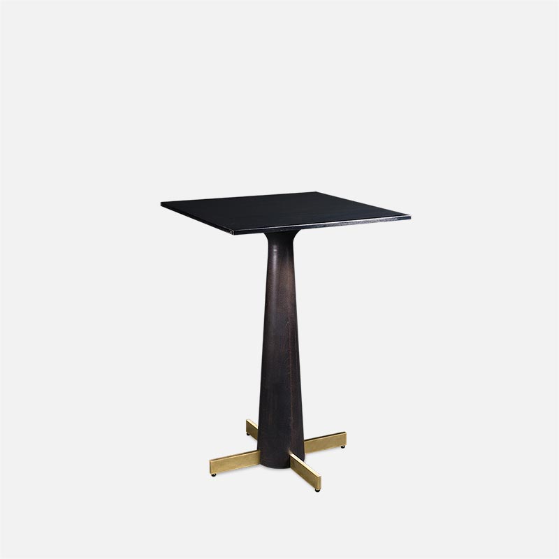 Elo pedestal table