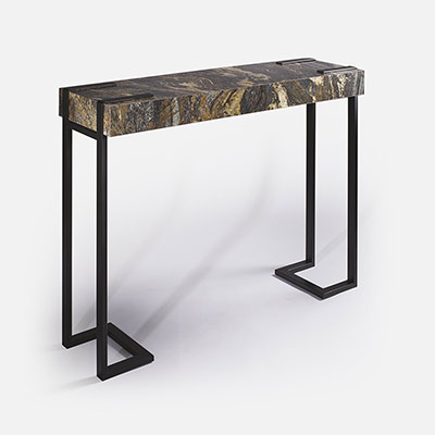 Quadro table