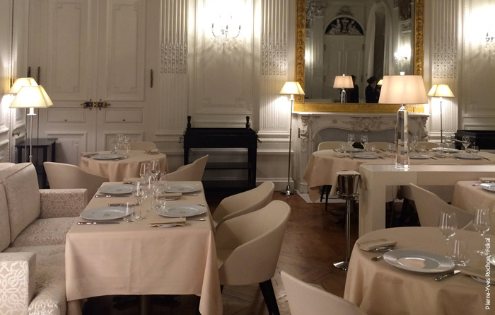 Restaurant furniture for le Château de Ferrières