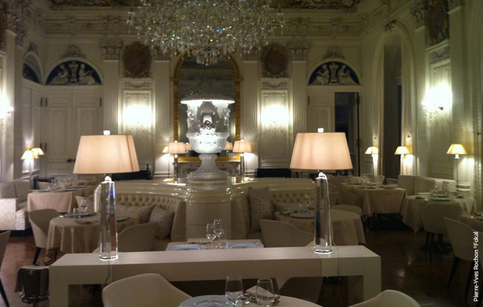 Restaurant furniture for le Château de Ferrières