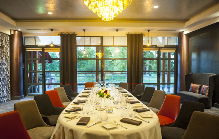 Restaurant furniture for Le Jeu de Paume in Pau