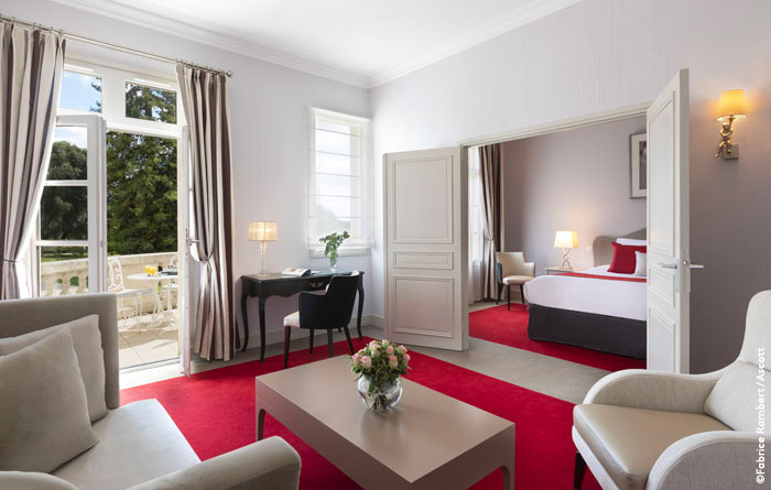 Collinet furniture for the Château Belmont Hotel in Tours 04