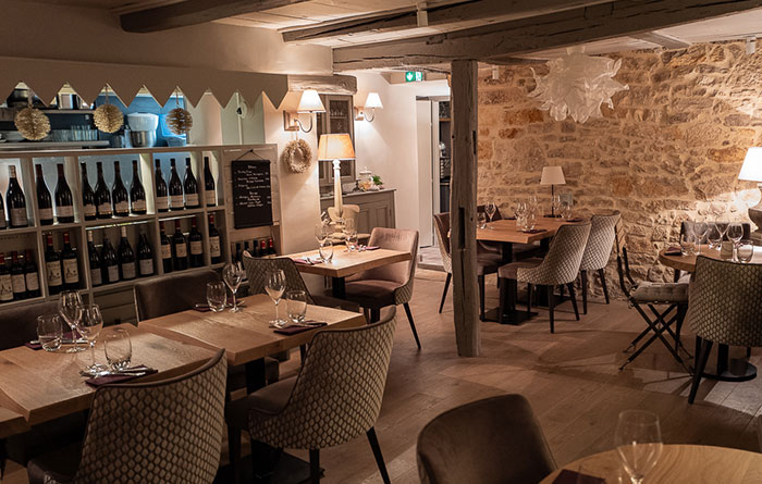 Furniture of the Chez Cass'Graine restaurant in Montbeliard