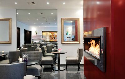 Auteuil Hotel