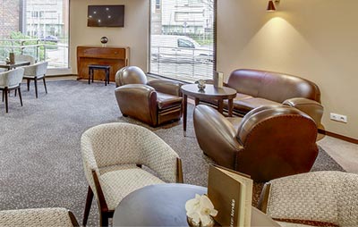 Hotel furniture Mercure Maurepas Saint-Quentin-en-Yvelines Hotel in Maurepas