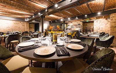 Furniture of the L’Atelier du Goût Restaurant in Fontainebleau