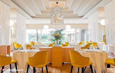 Collinet furniture for the Le Manoir du Lys hotel restaurant
