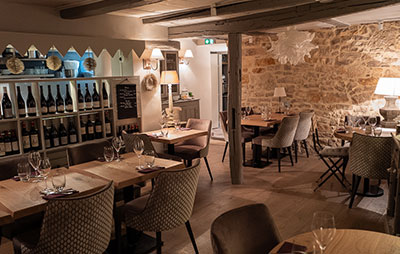 Furniture of the Chez Cass'Graine restaurant in Montbeliard