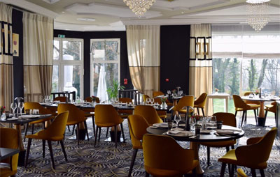Collinet furniture for the Château Clos de la Ribaudière restaurant